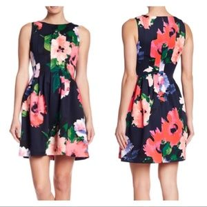 Vince Camuto Fit & Flare Floral Dress Pockets EUC